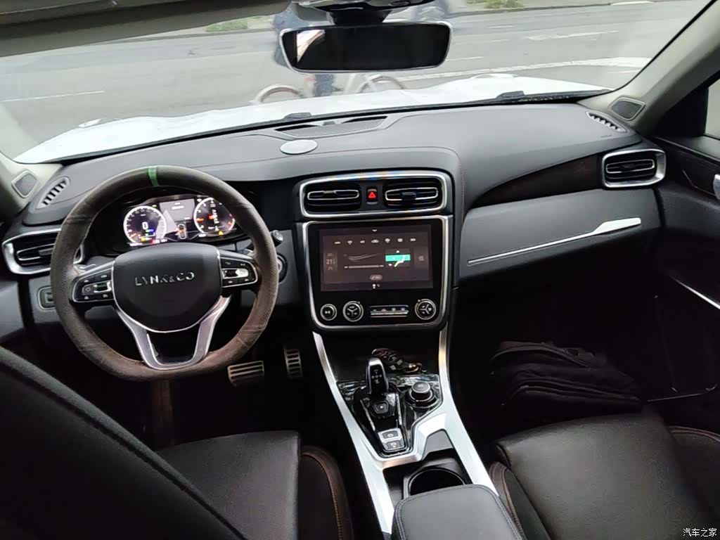 Lynk & Co 01, 2019 10