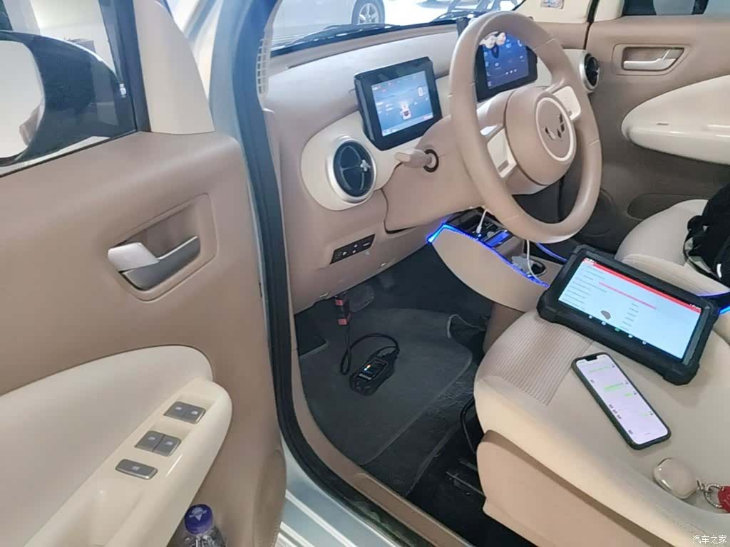 Wuling MINIEV, 2025 11