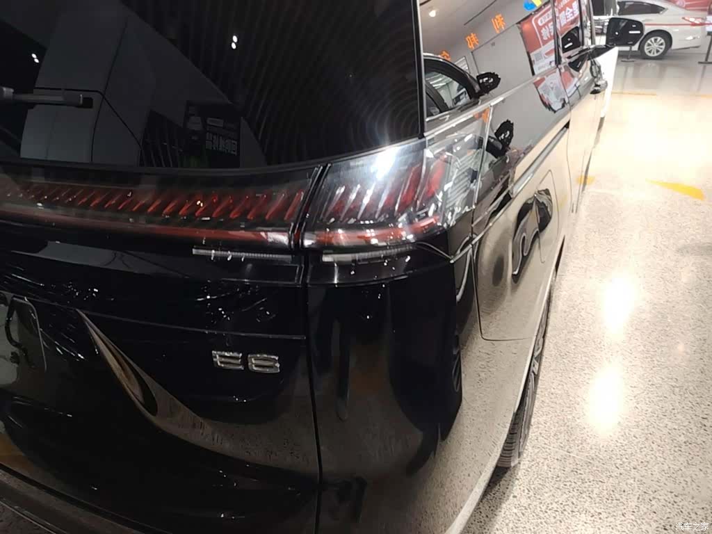 Trumpchi E8, 2024 24