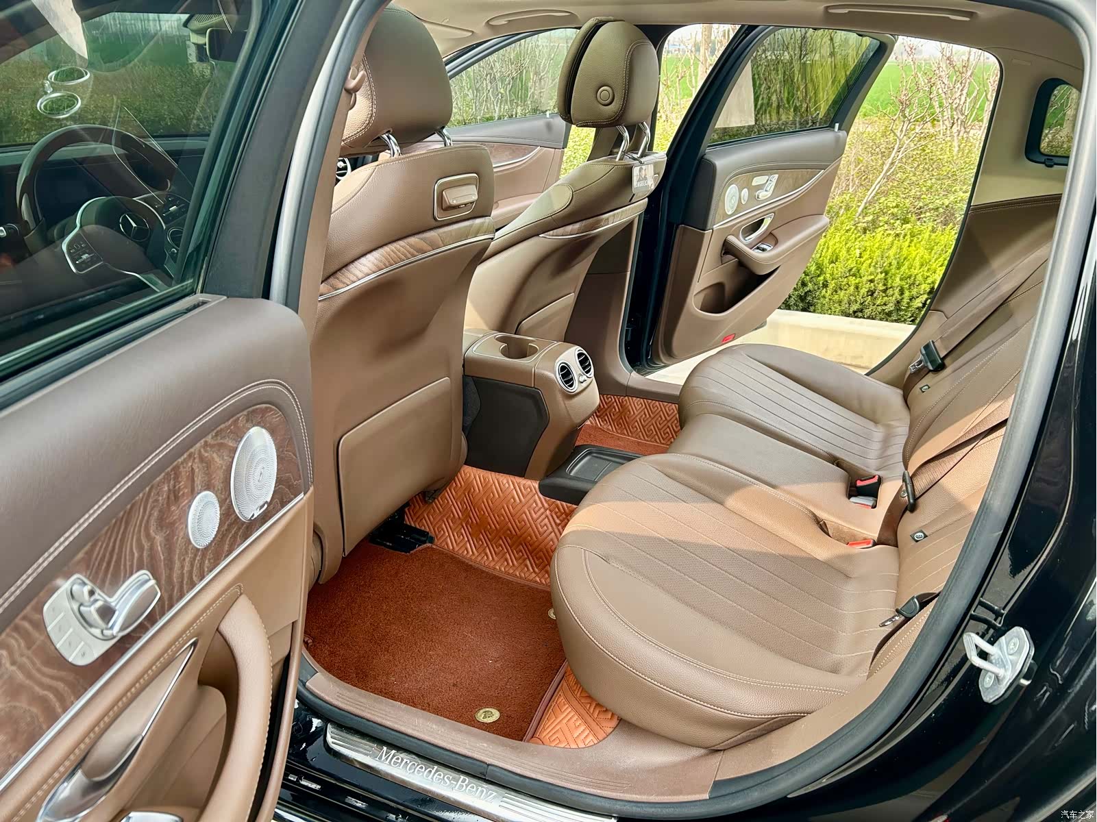 Mercedes-Benz E-Class, 2019 11