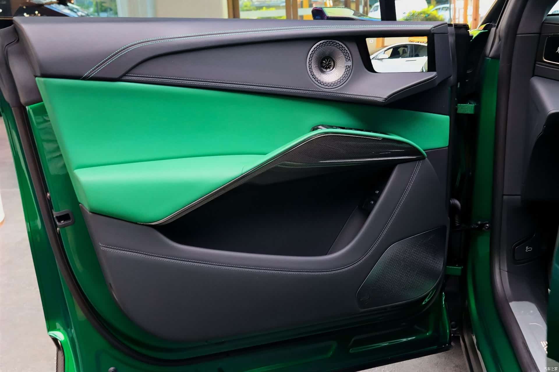 Lotus ELETRE, 2023 12