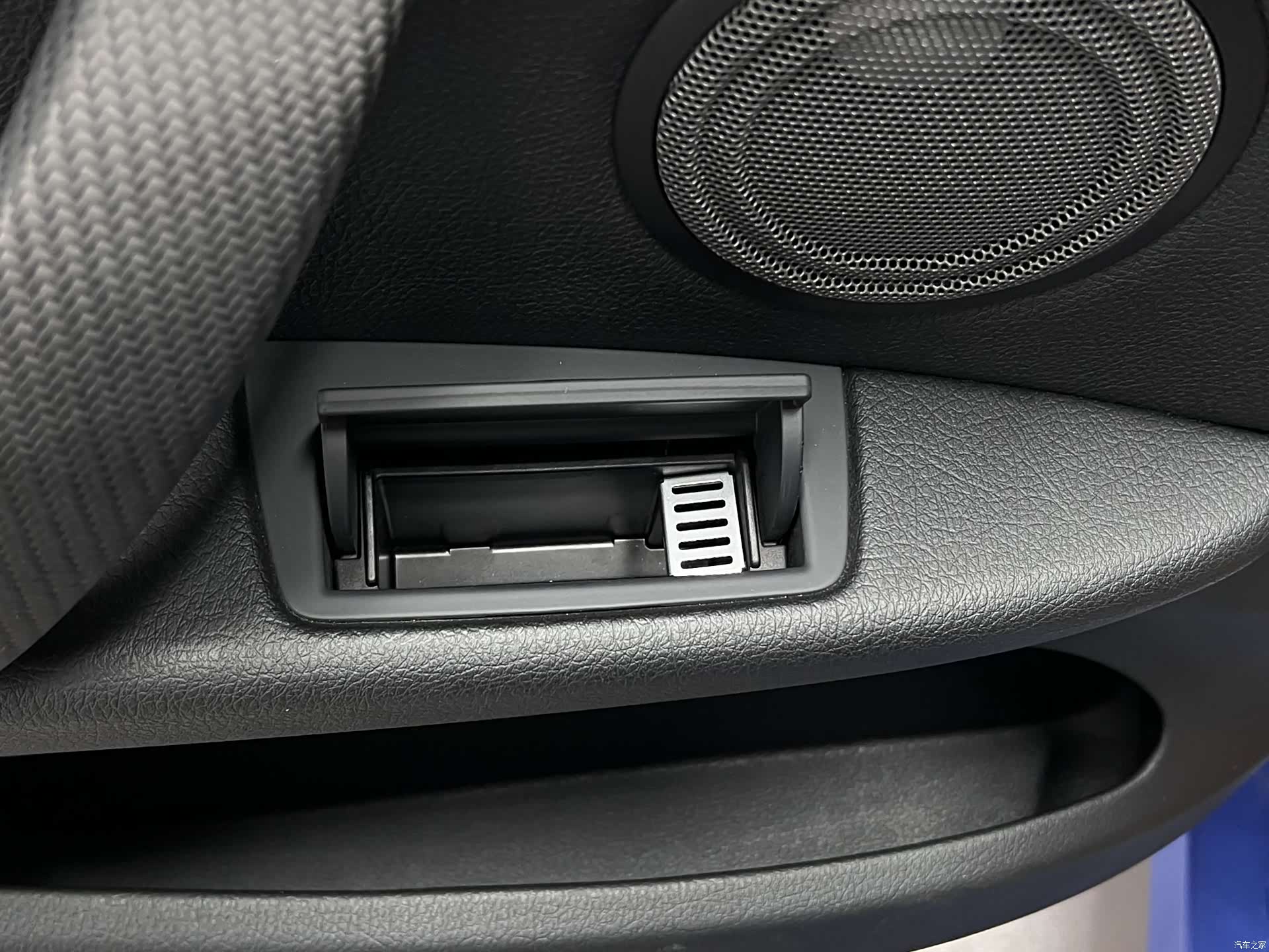 BMW 3 Series, 2017 36