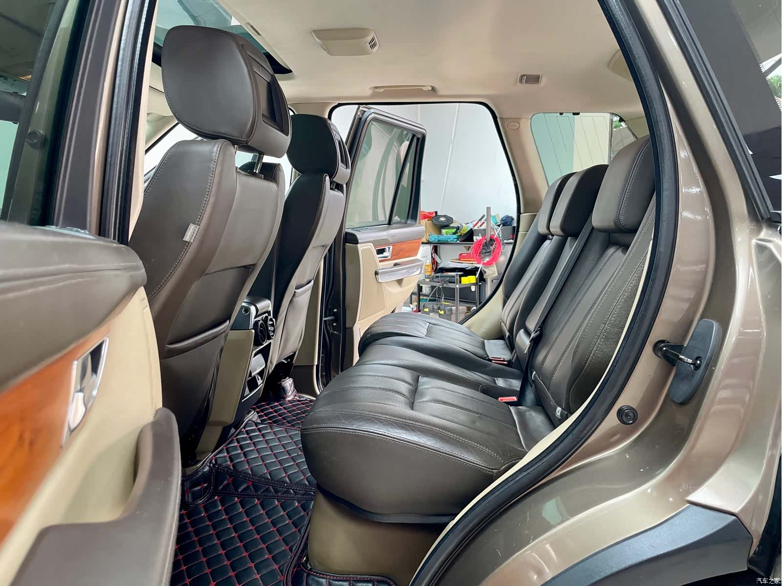 Land Rover Range Rover, 2010 9