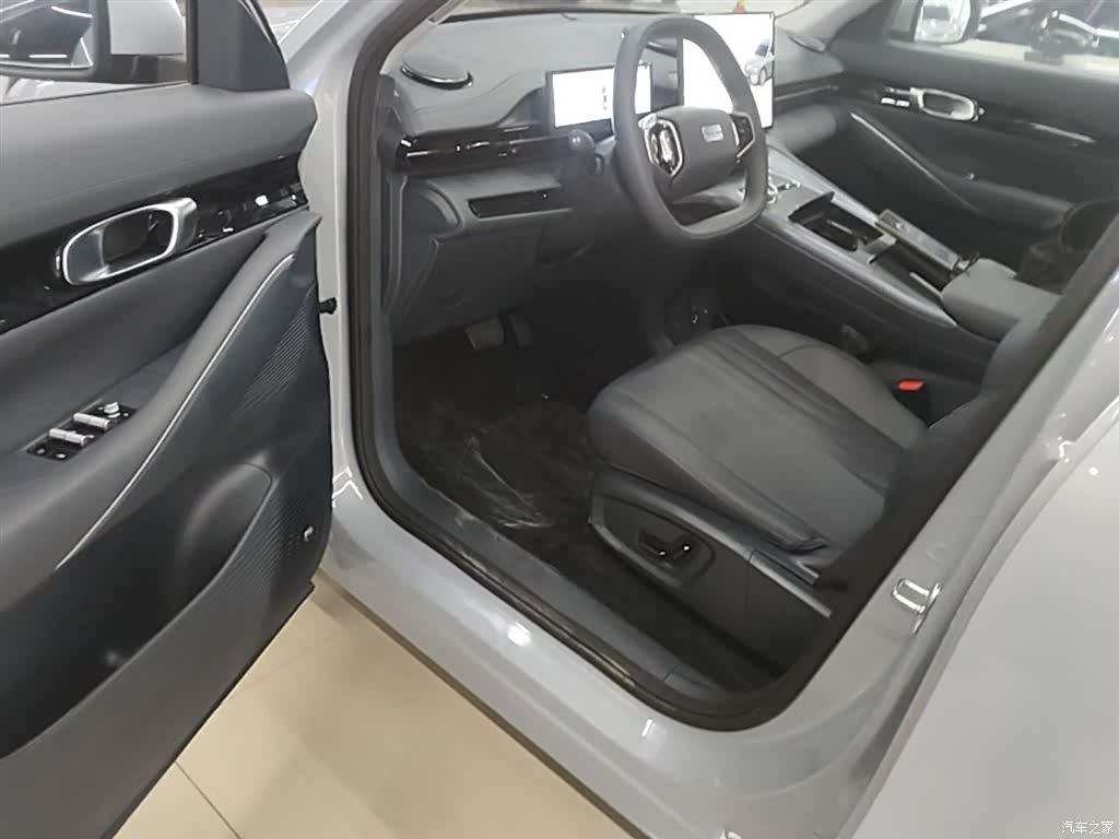 Geely Galaxy E5, 2026 16