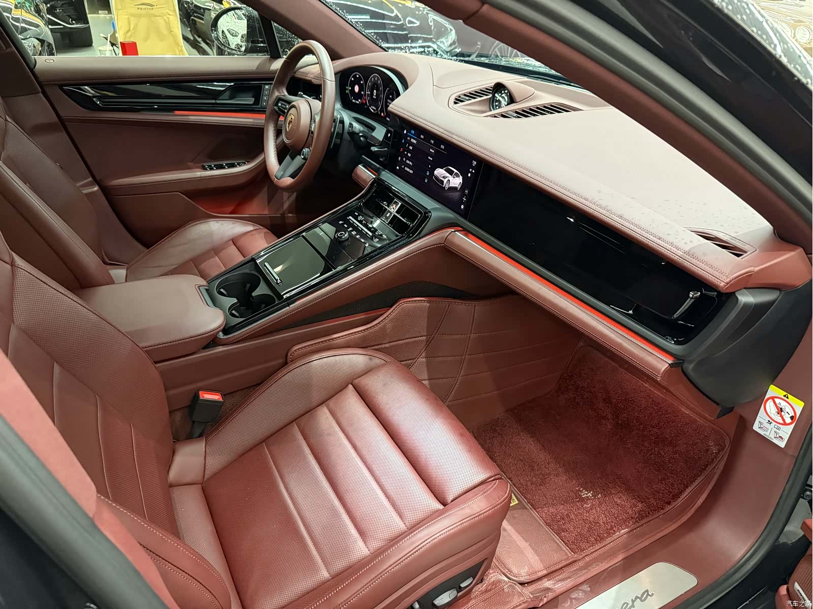 Porsche Panamera, 2024 10
