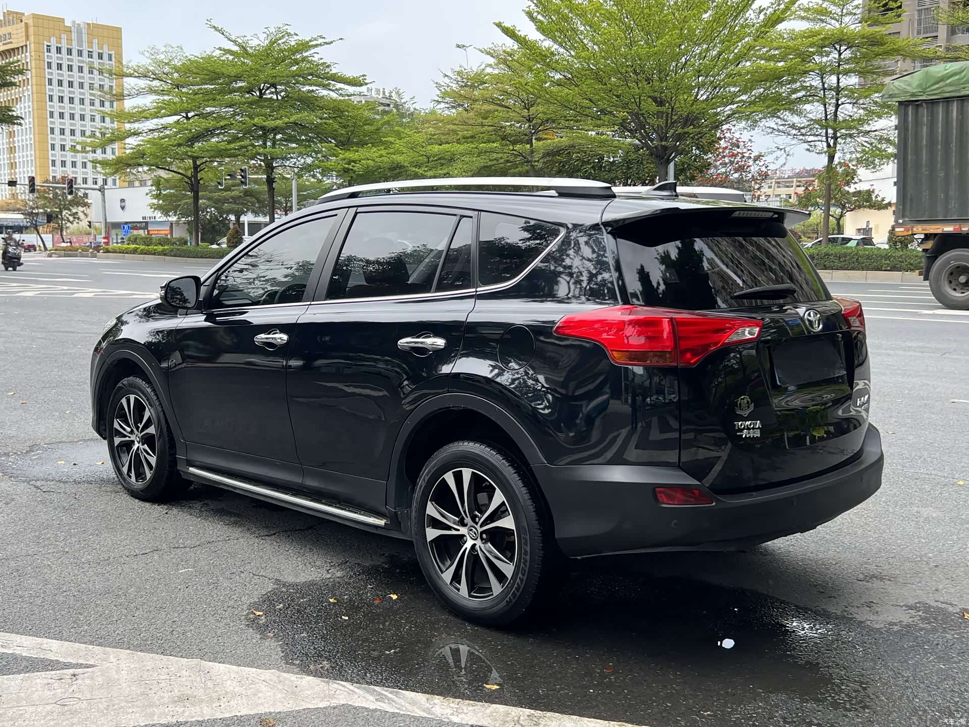 Toyota RAV4, 2016 3