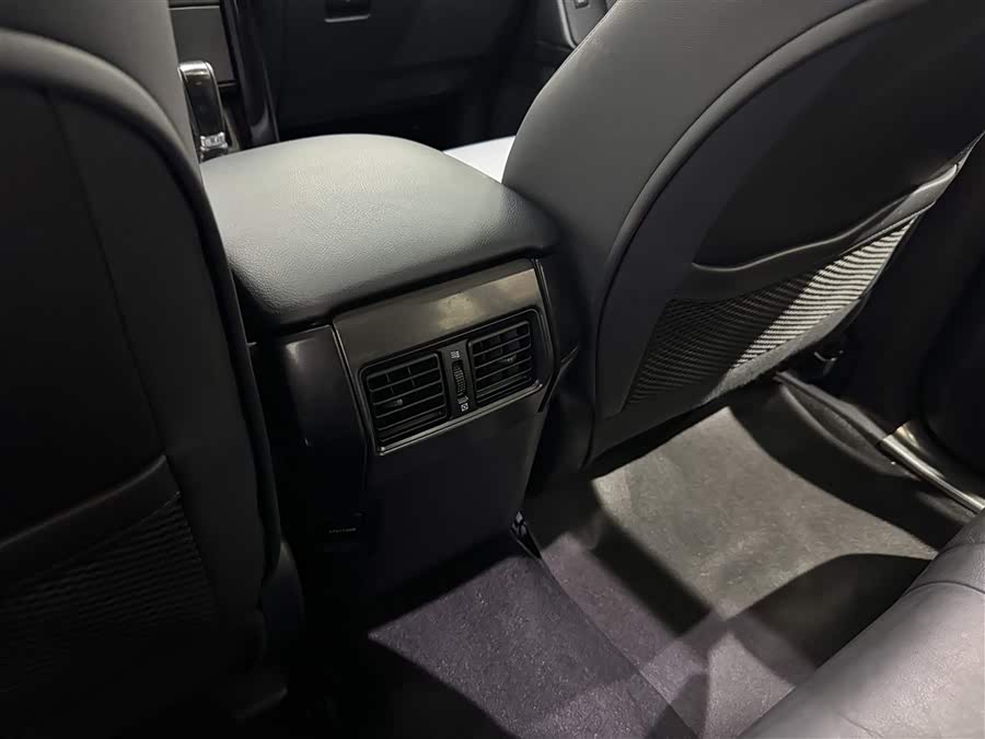 Toyota Prado 2015, фото 24