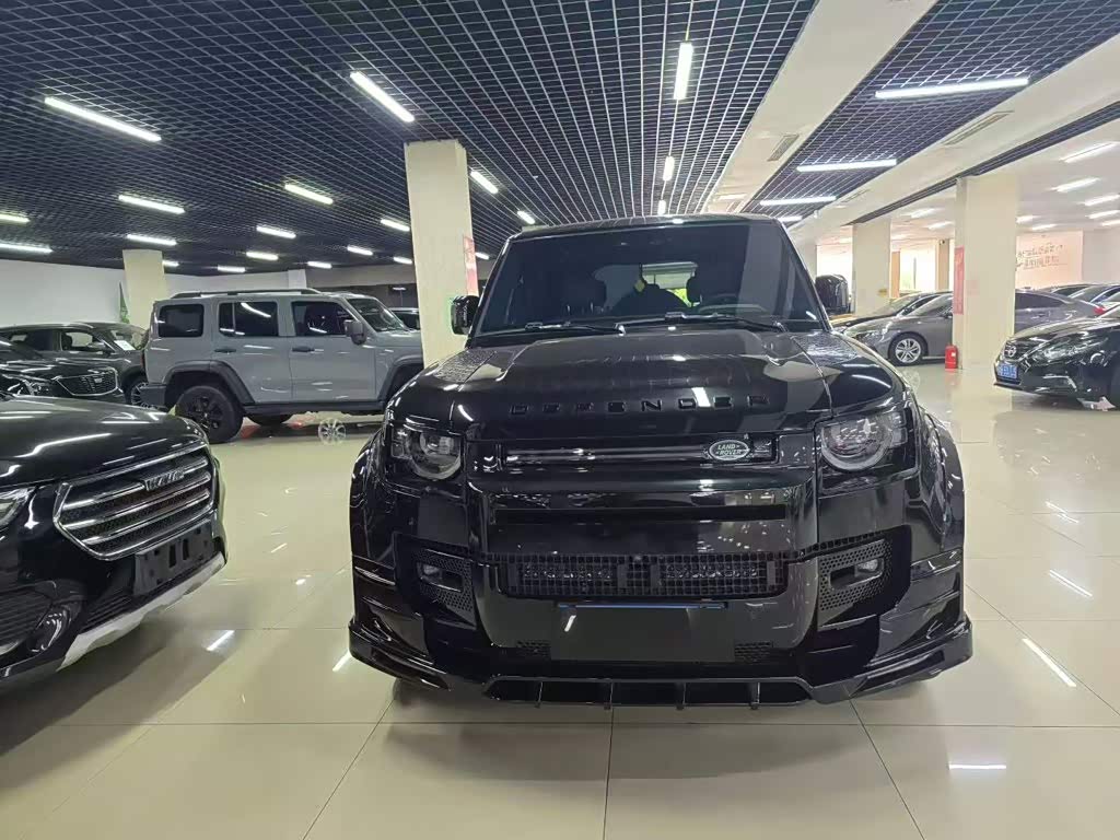 Land Rover Defender