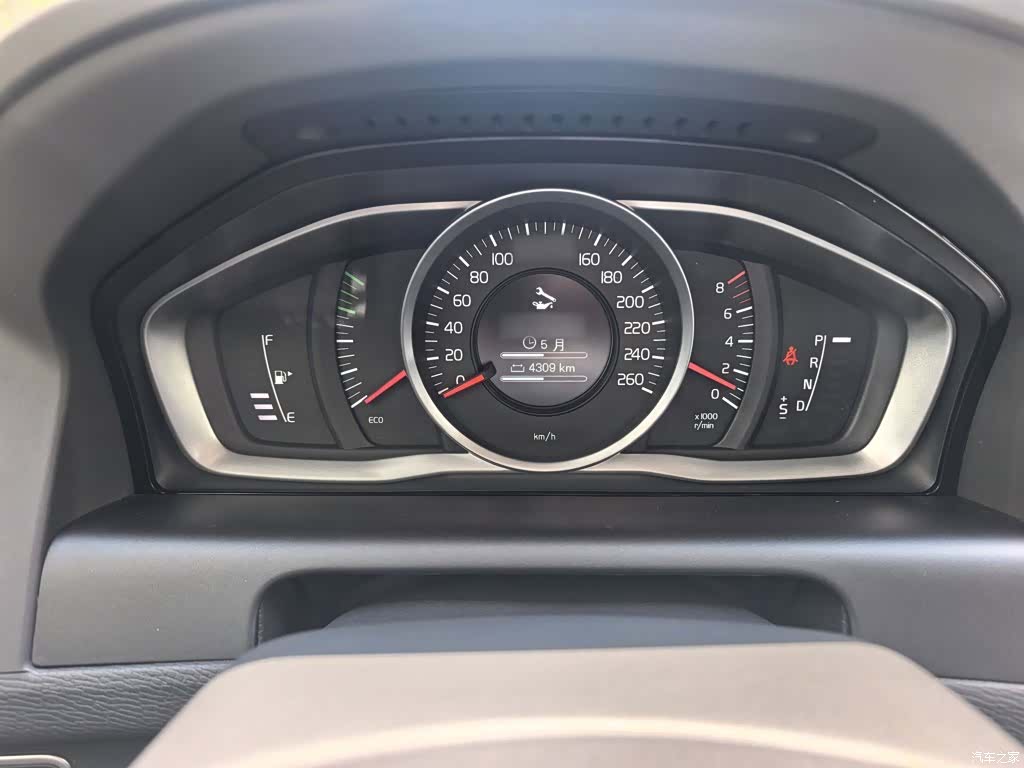 Volvo XC60, 2017 6