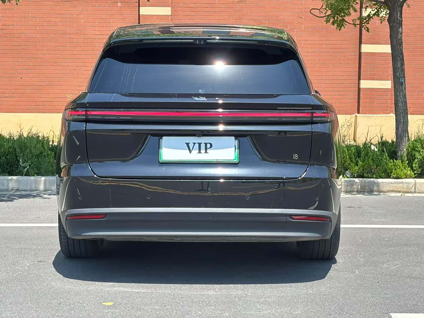 Li Auto i8, 2025 7