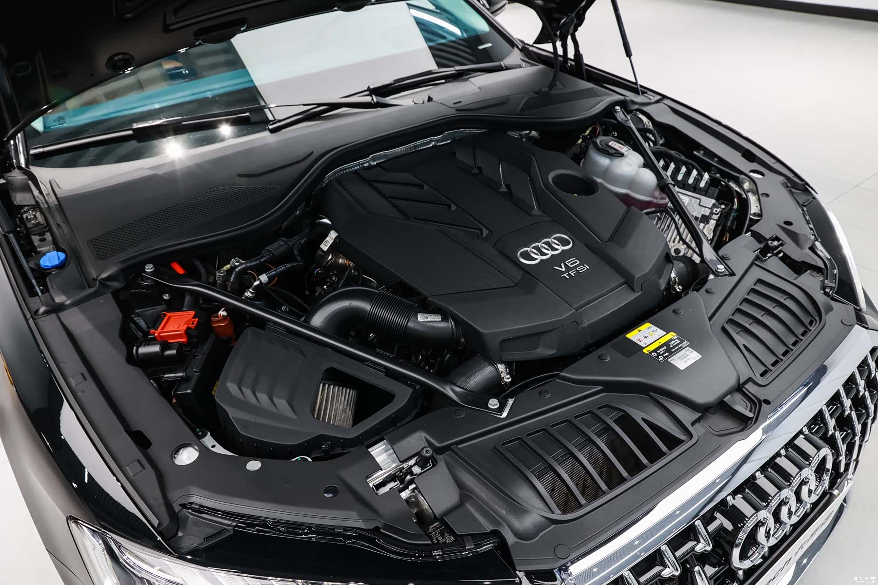 Audi A8L, 2025 25