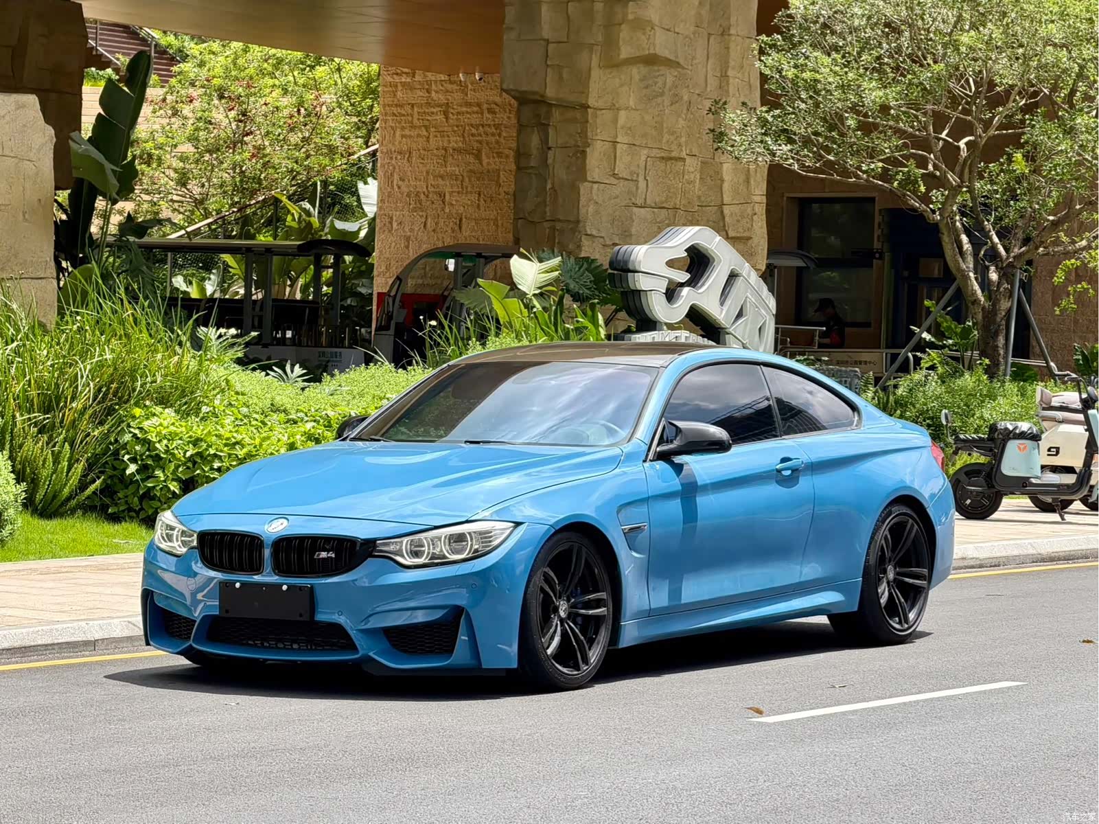 BMW M4, 2015 1