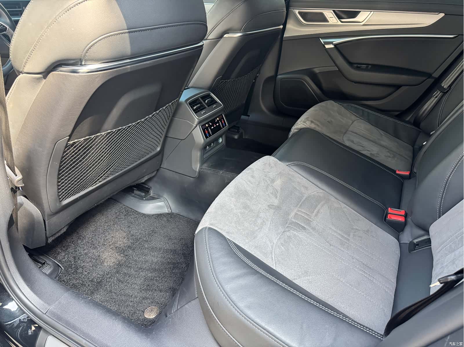 Audi A6L, 2023 30