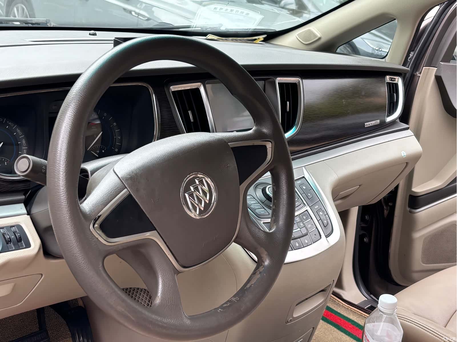 Buick GL8, 2012 11