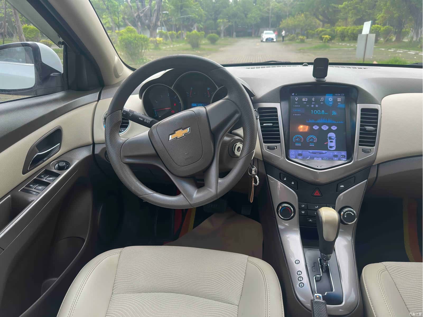 Chevrolet SE, 2016 6