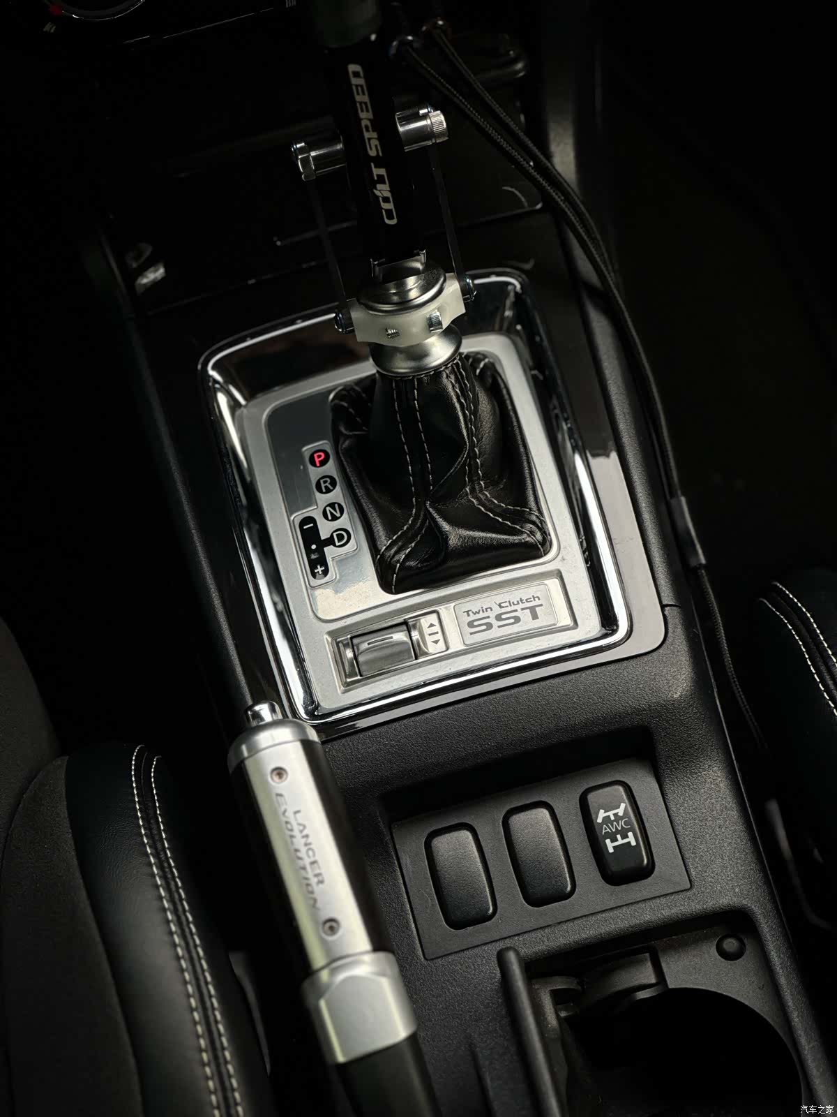 Mitsubishi LANCER, 2011 6
