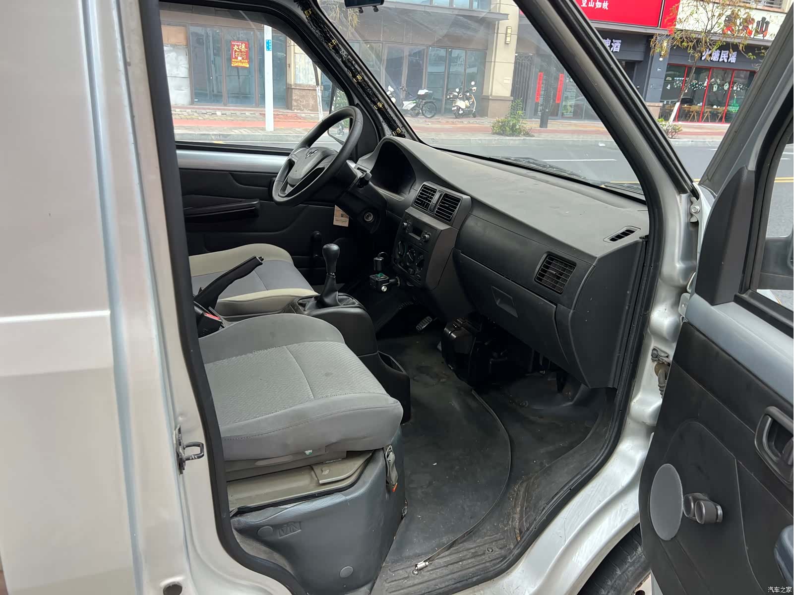 Wuling L3C, 2018 14
