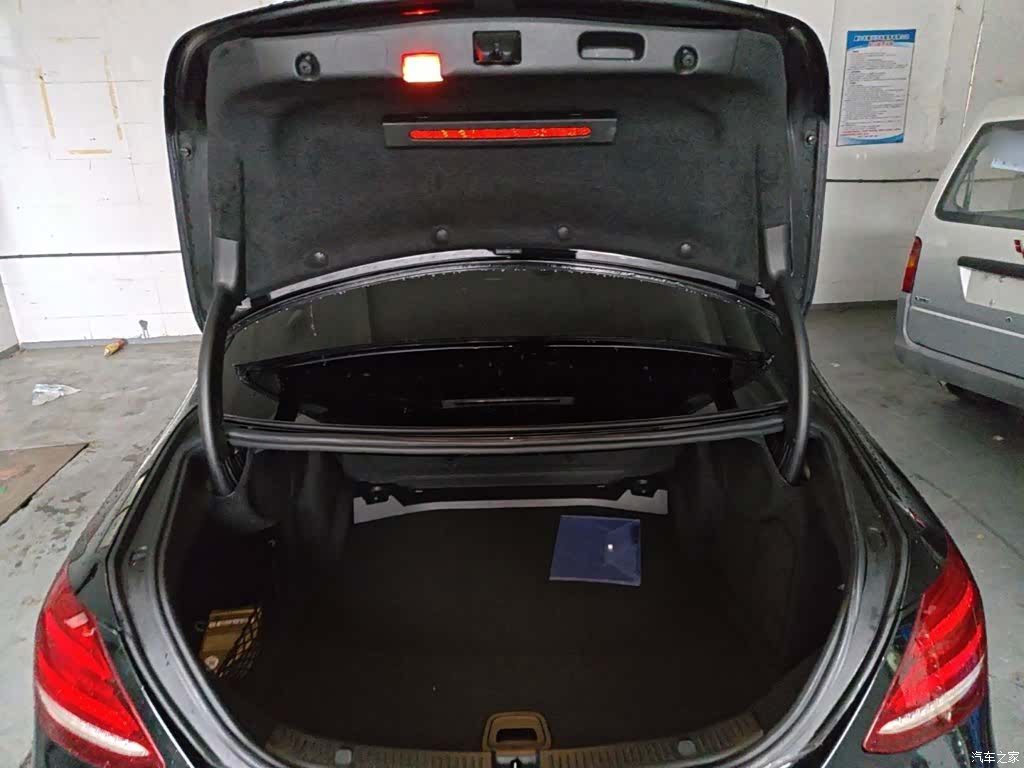Mercedes-Benz E-Class, 2017 15