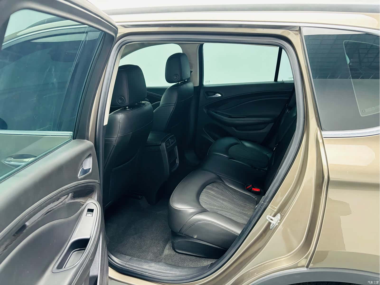 Buick Envision Plus, 2019 12