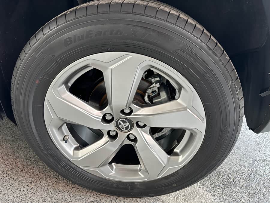 Toyota RAV4 2021, фото 9