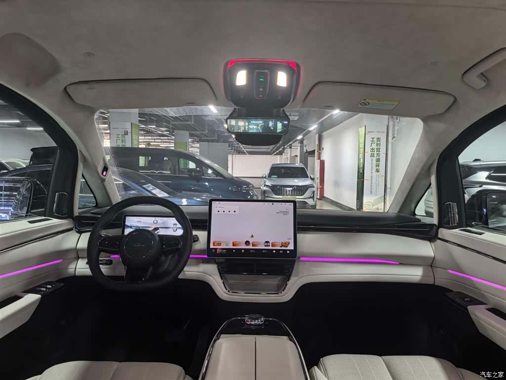 LEVC L380, 2025 13