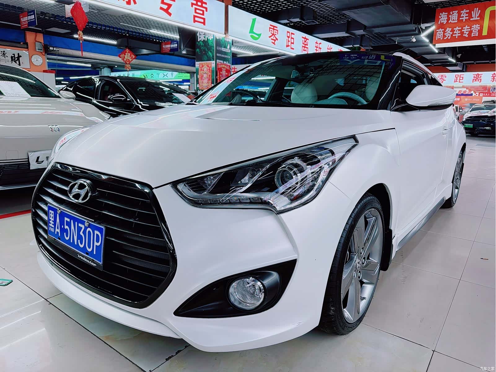 Hyundai Veloster, 2014 1