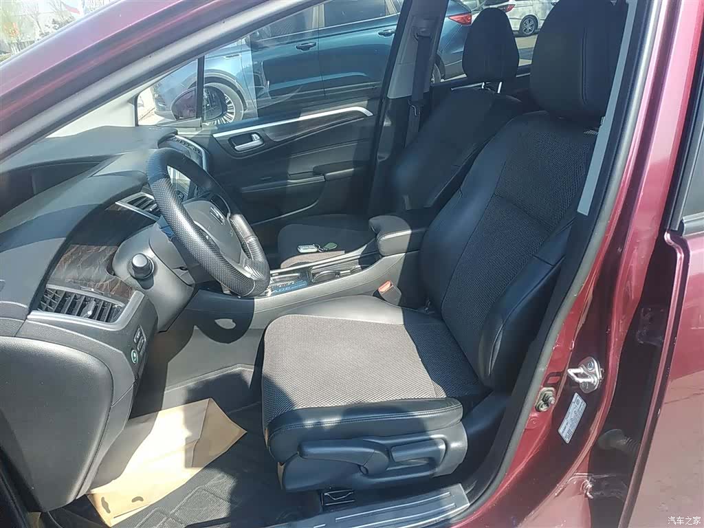 Honda Jade, 2017 15