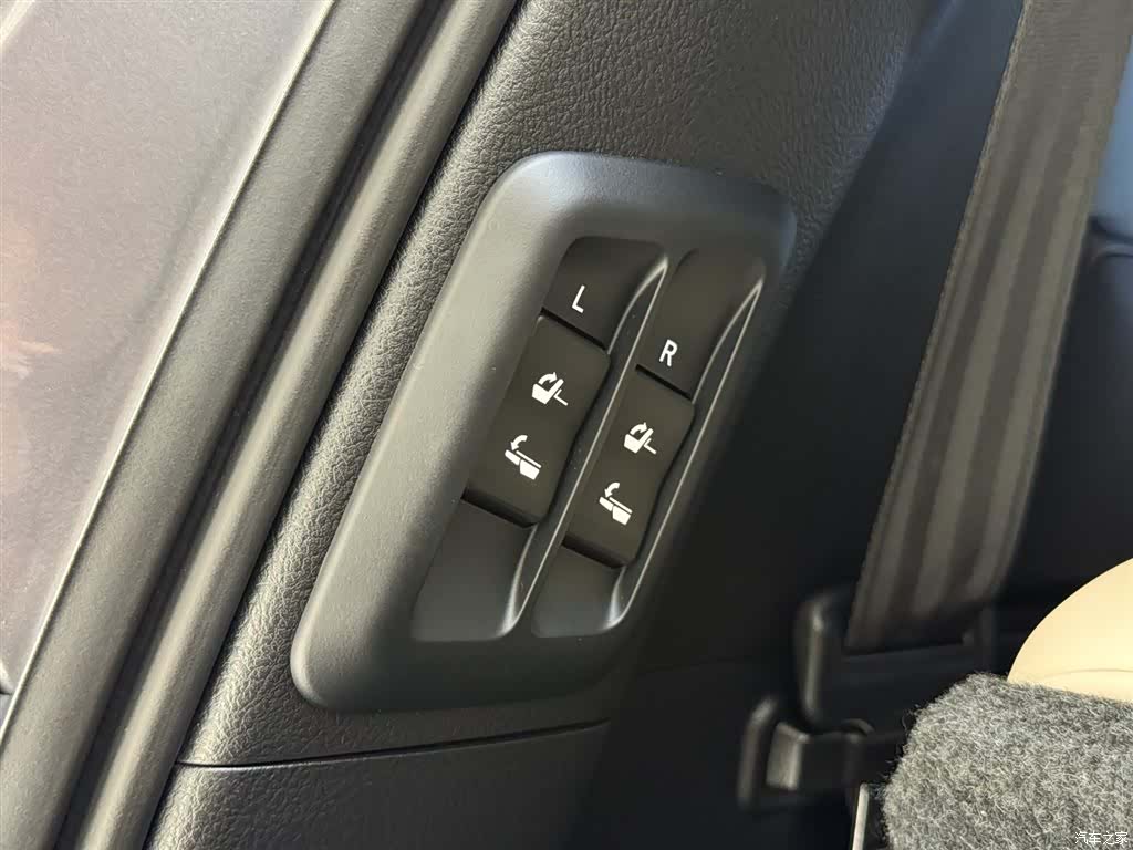 Lexus GX, 2024 26