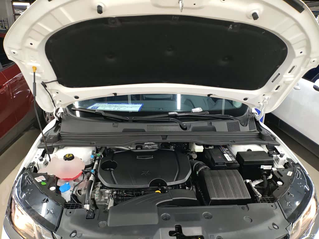 Geely Coolray, 2025 20