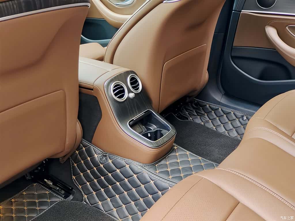 Mercedes-Benz E-Class, 2022 9