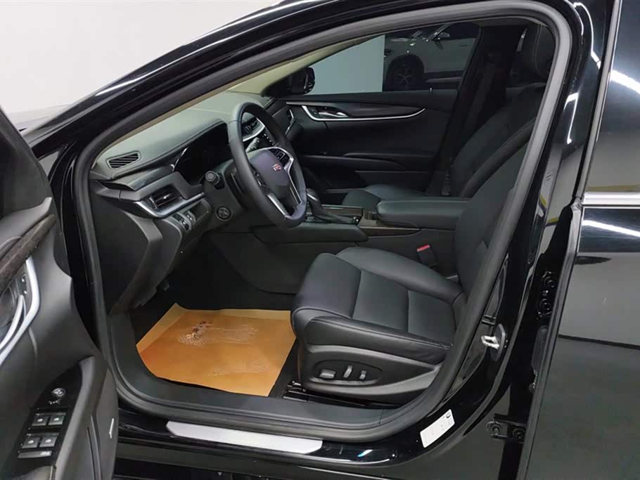 Cadillac XTS