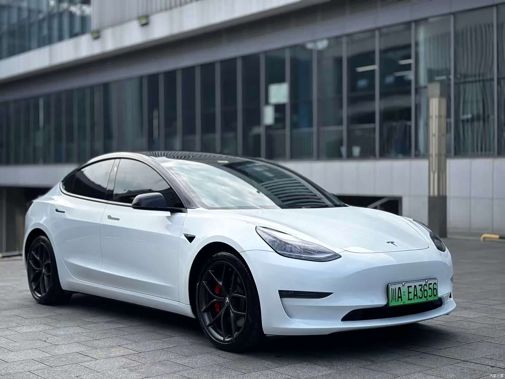 Tesla Model 3, 2021 3