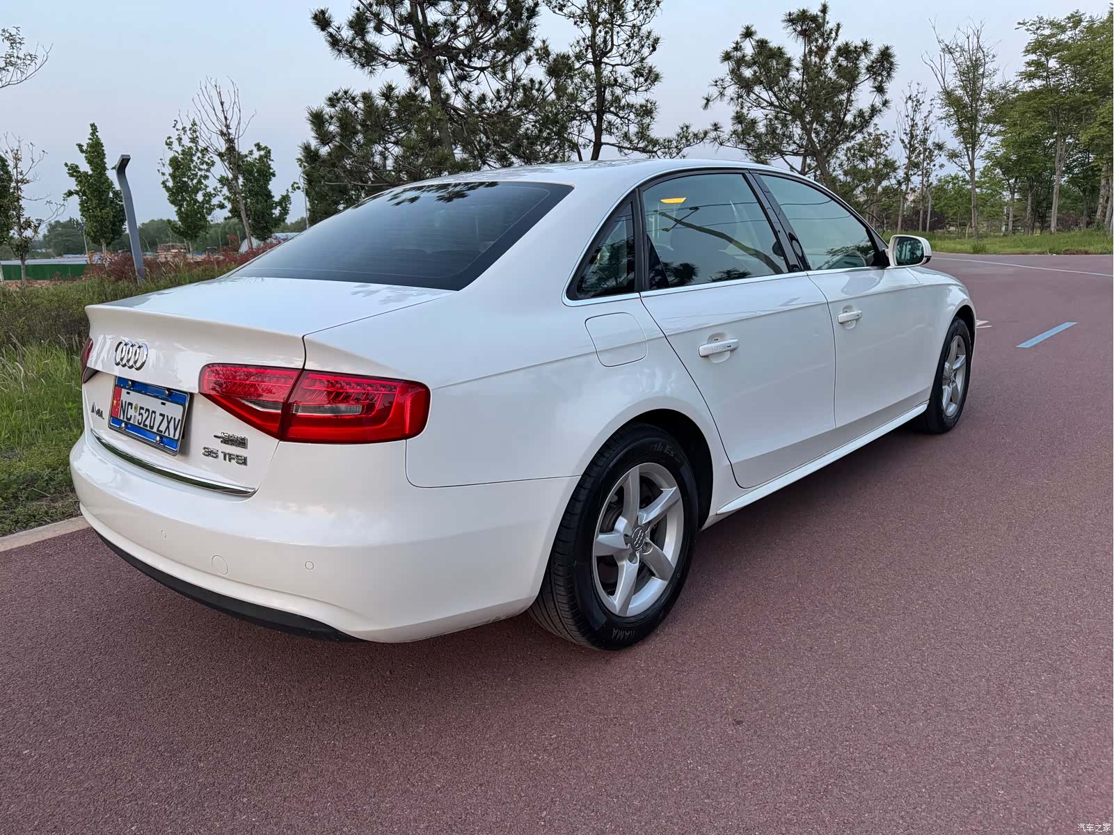 Audi A4L, 2013 12