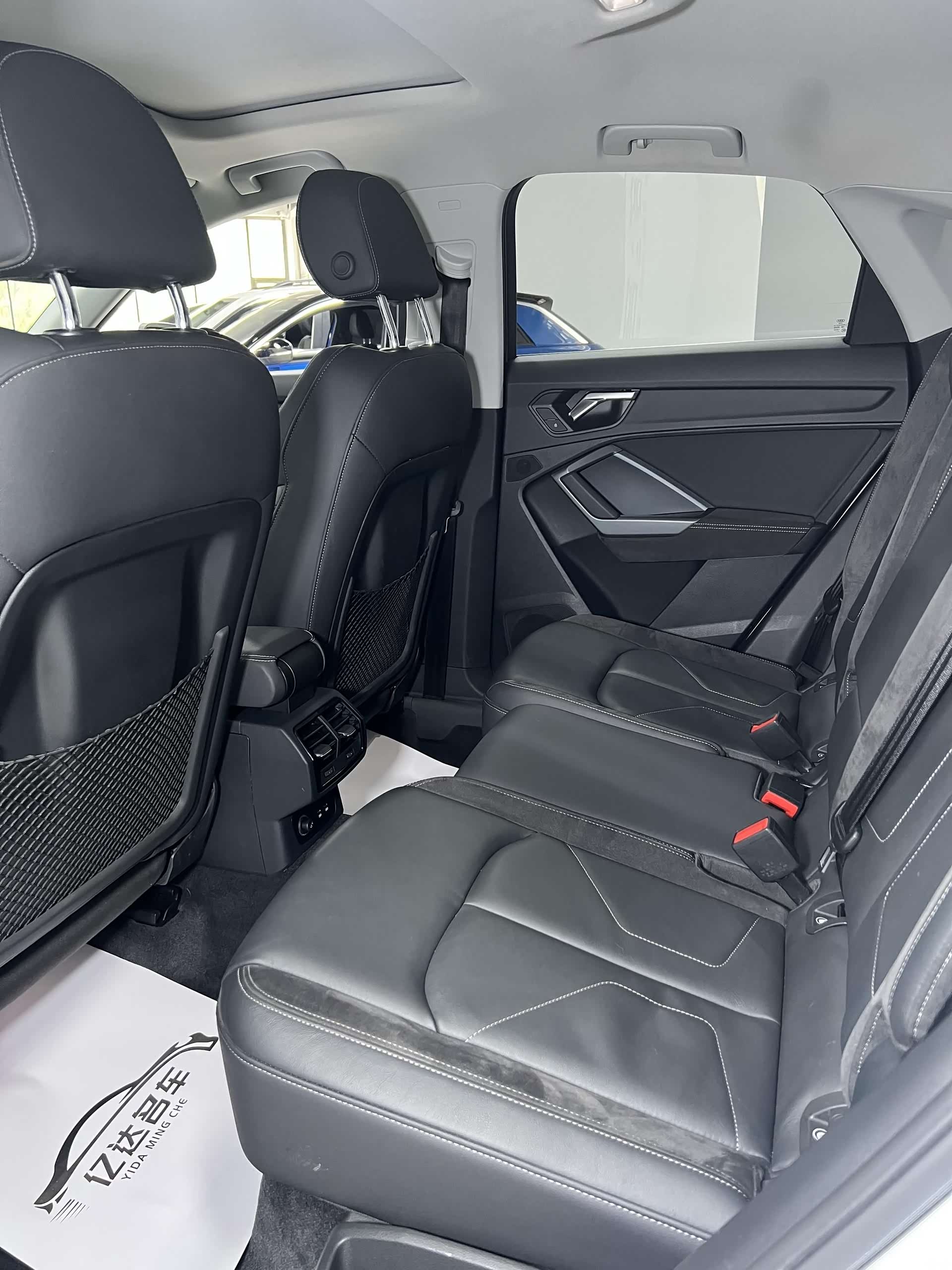 Audi Q3, 2022 13