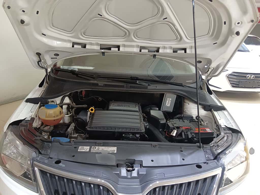 Skoda Rapid, 2016 16