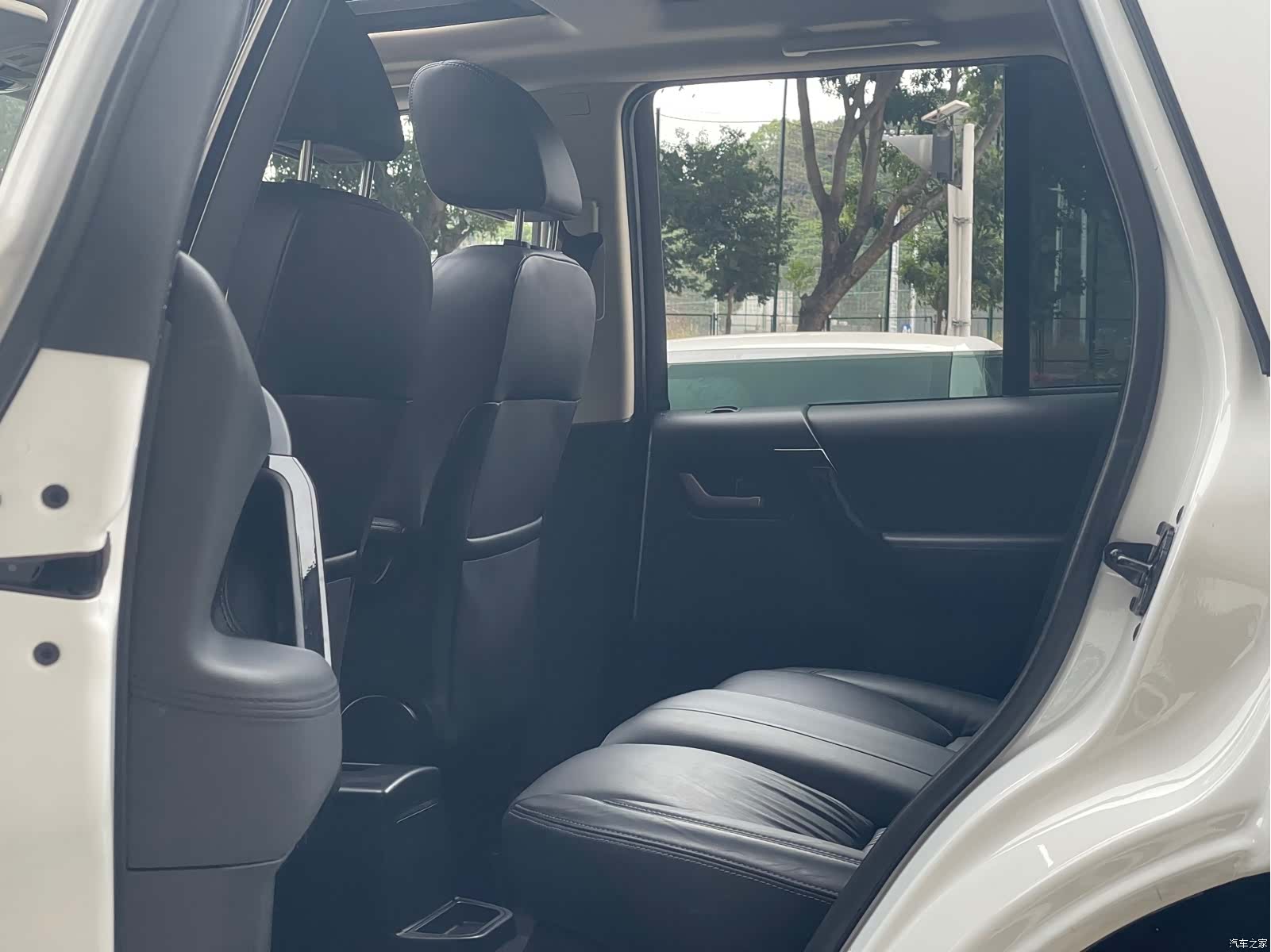 Land Rover Si4, 2013 17