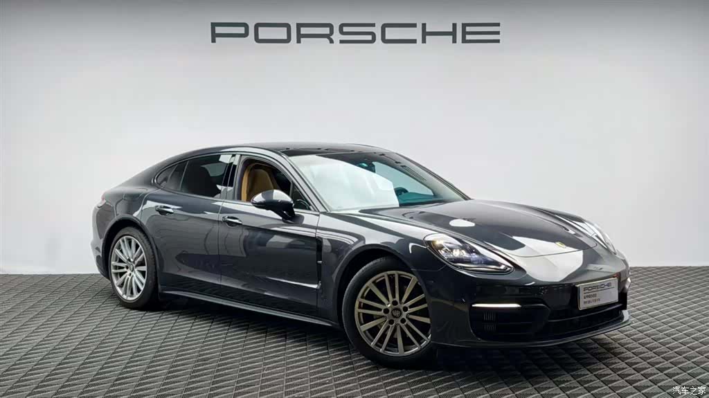 Porsche Panamera, 2022 3