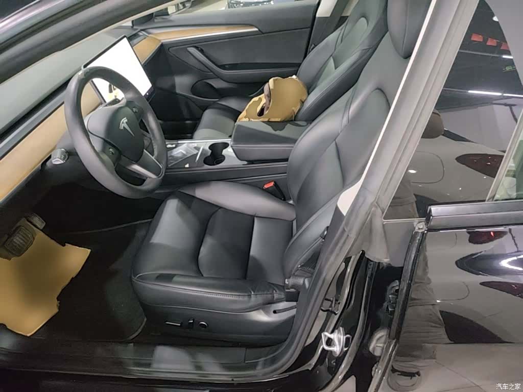 Tesla Model 3, 2021 15