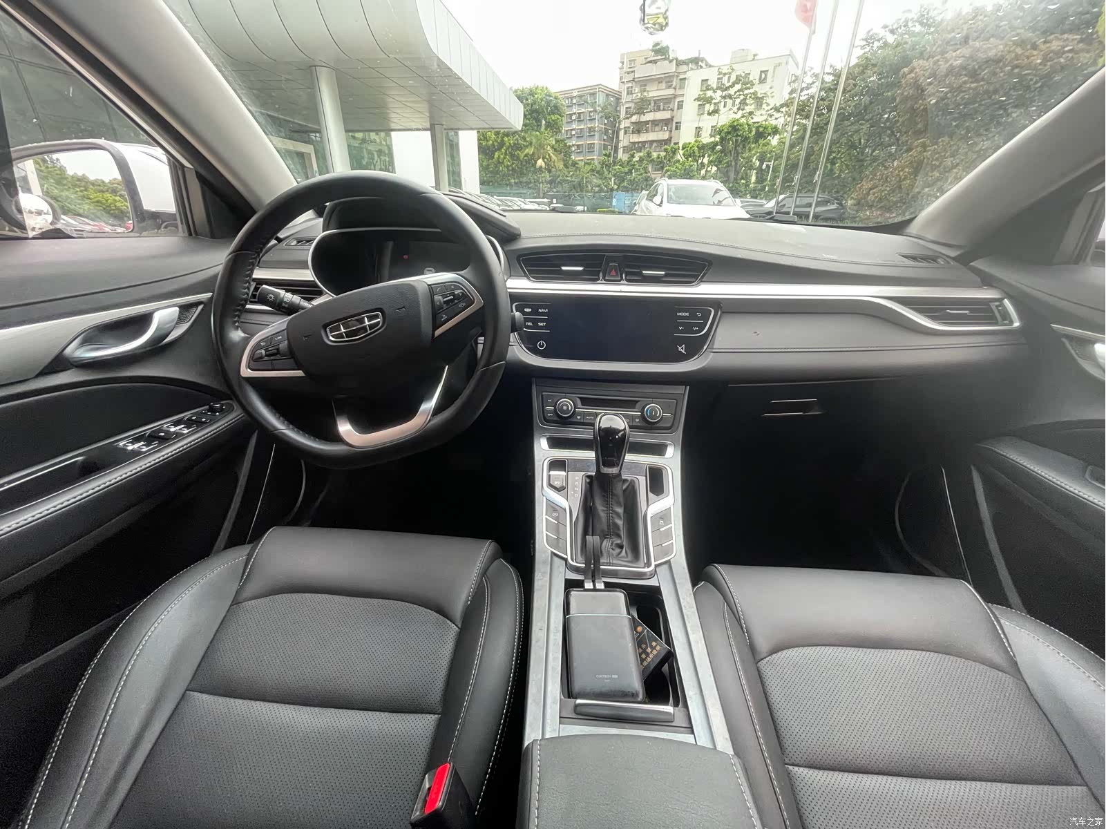 Geely Emgrand, 2020 9