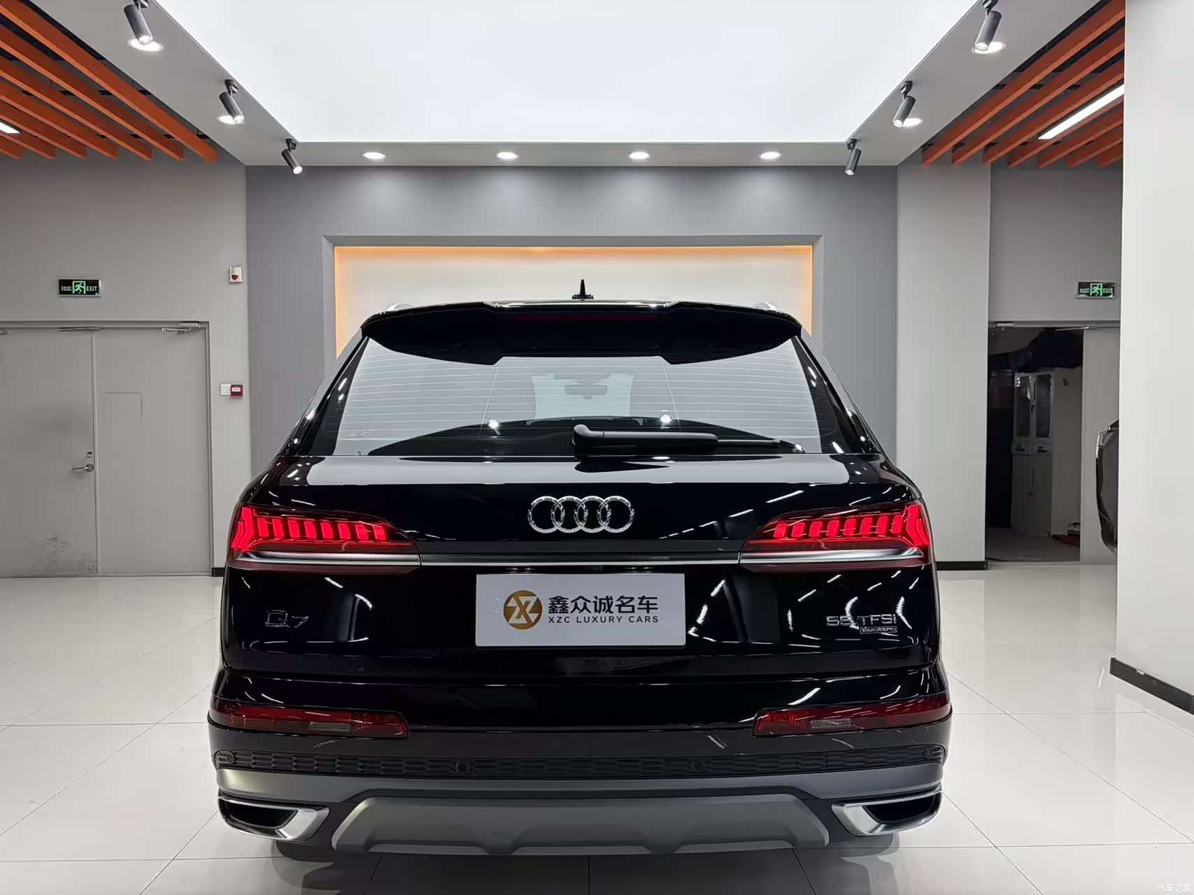 Audi Q7, 2023 все фото