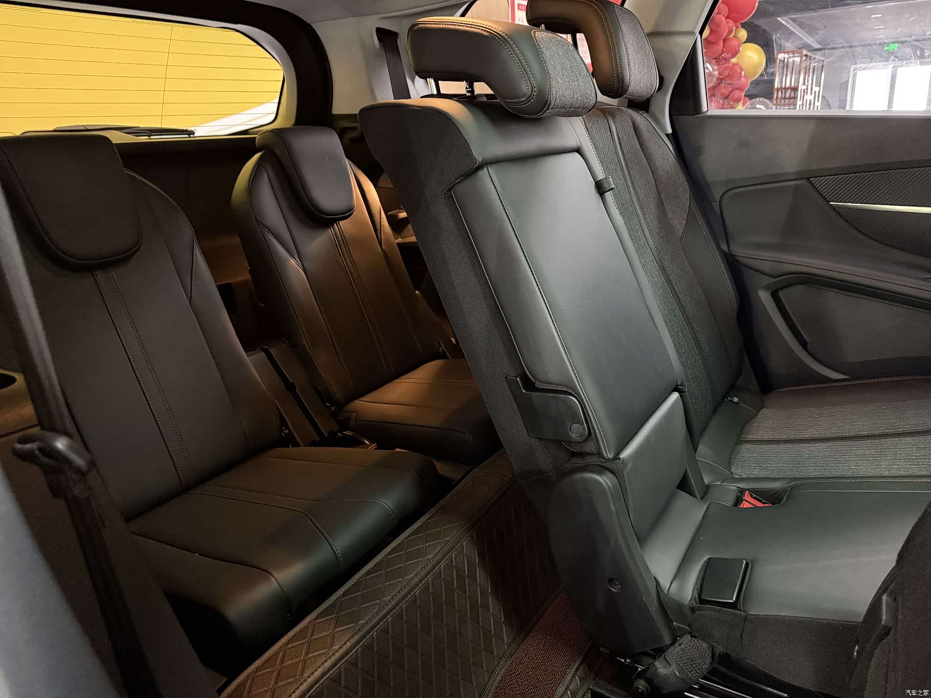 Peugeot 5008, 2019 11