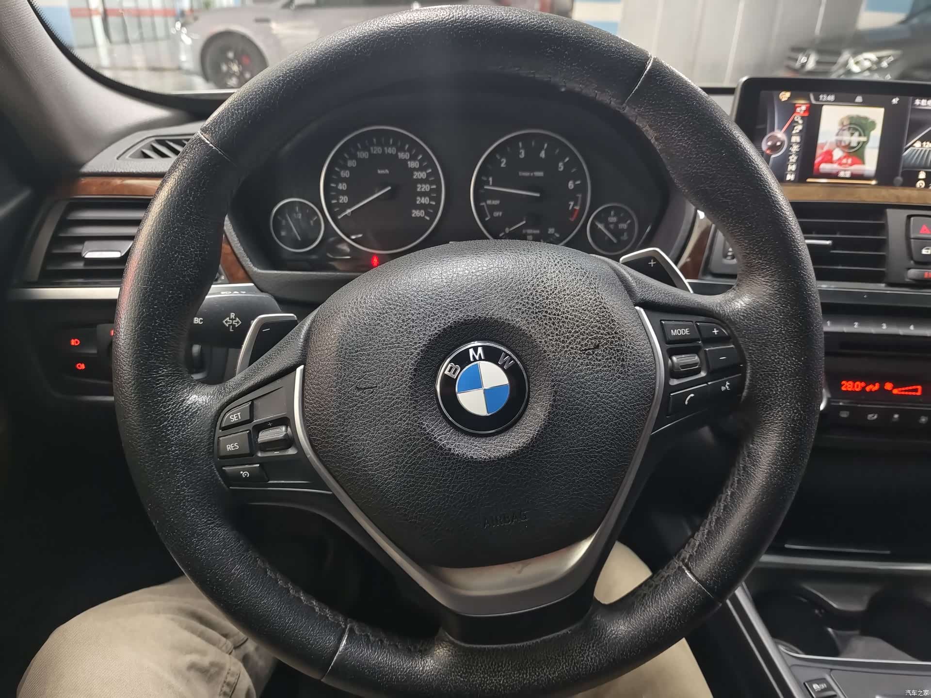 BMW 3 Series, 2014 14