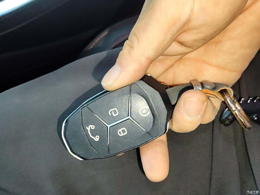 Lynk & Co 01, 2019 9