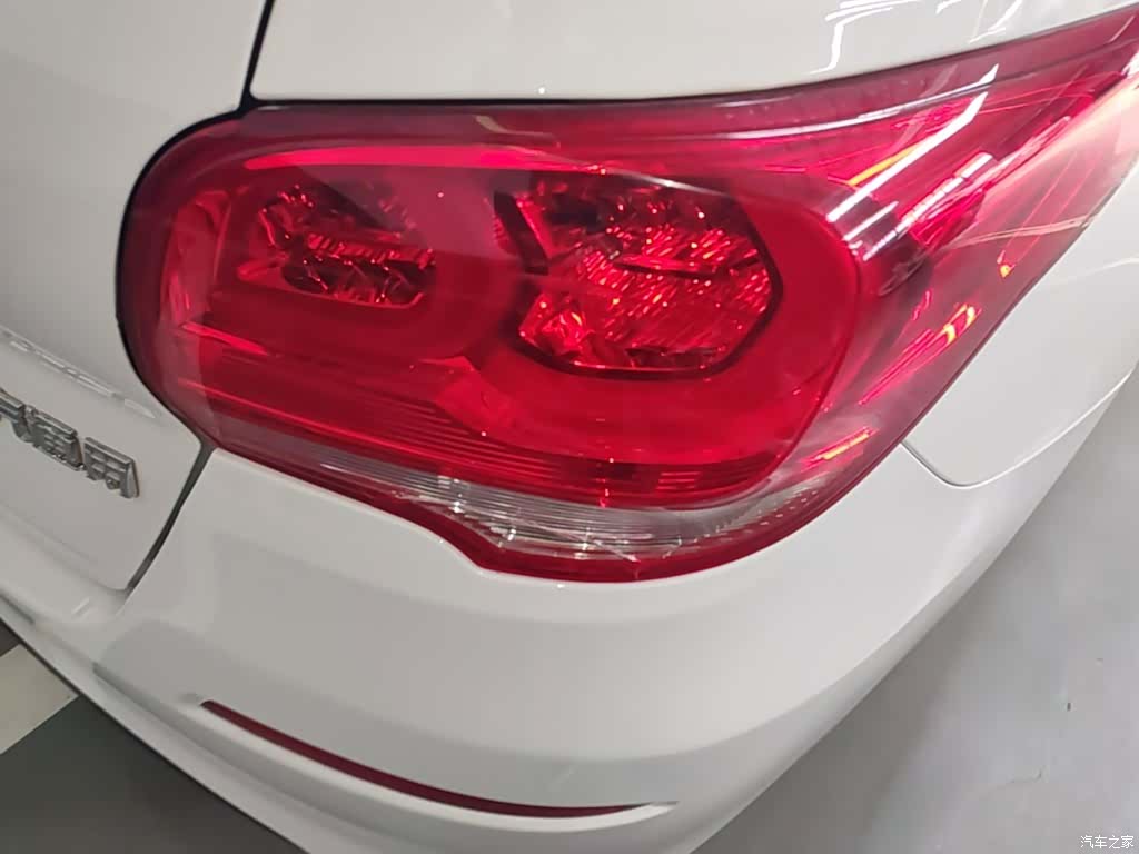 Chevrolet 320, 2019 8