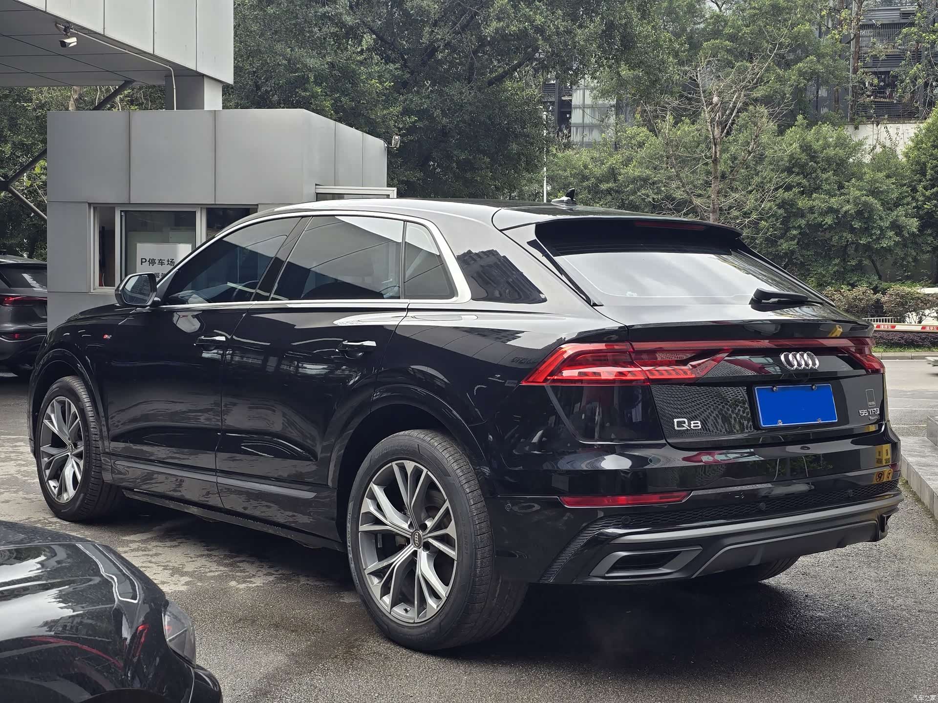 Audi Q8, 2020 6