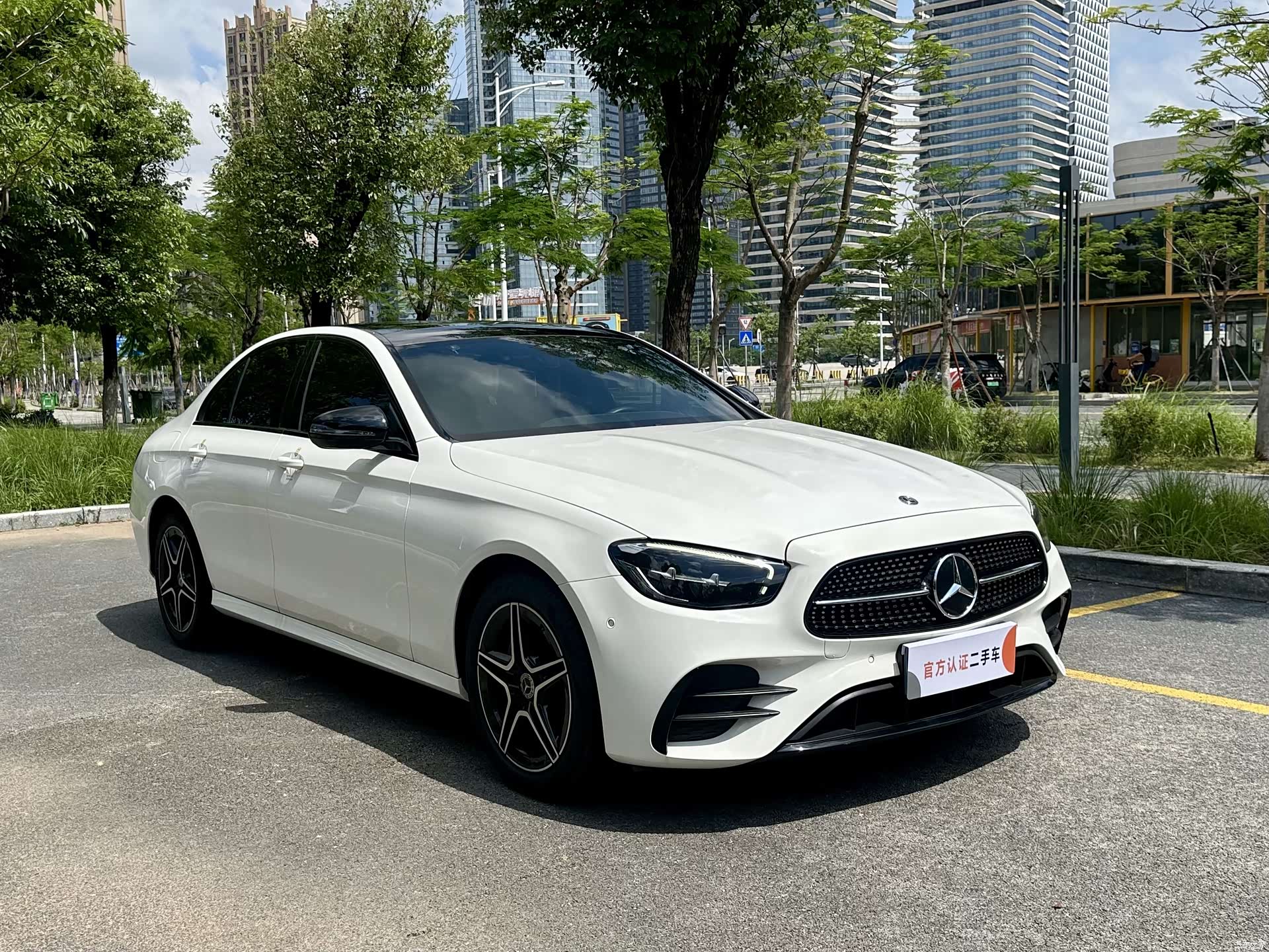 Mercedes-Benz E-Class, 2021 3