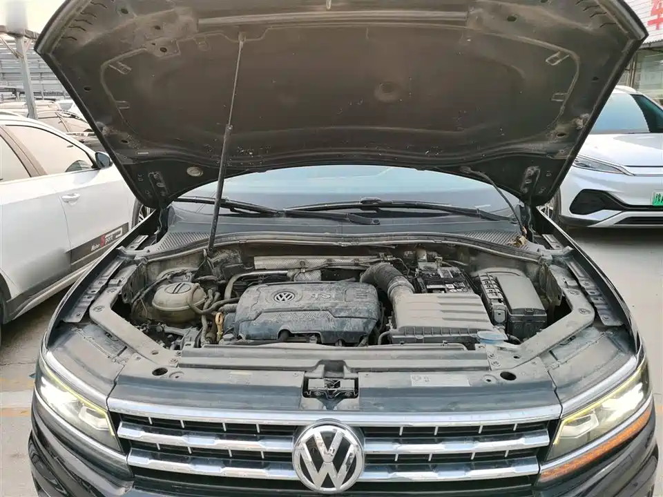 Volkswagen Tiguan L