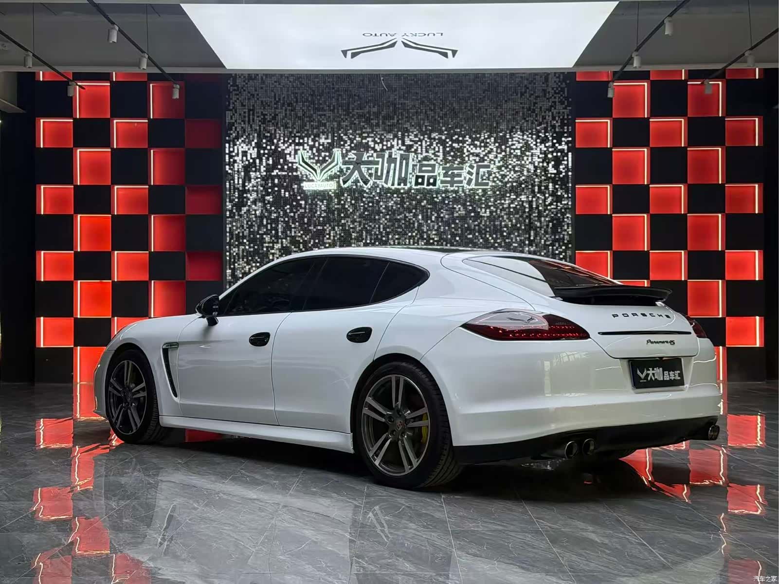 Porsche Panamera, 2010 4