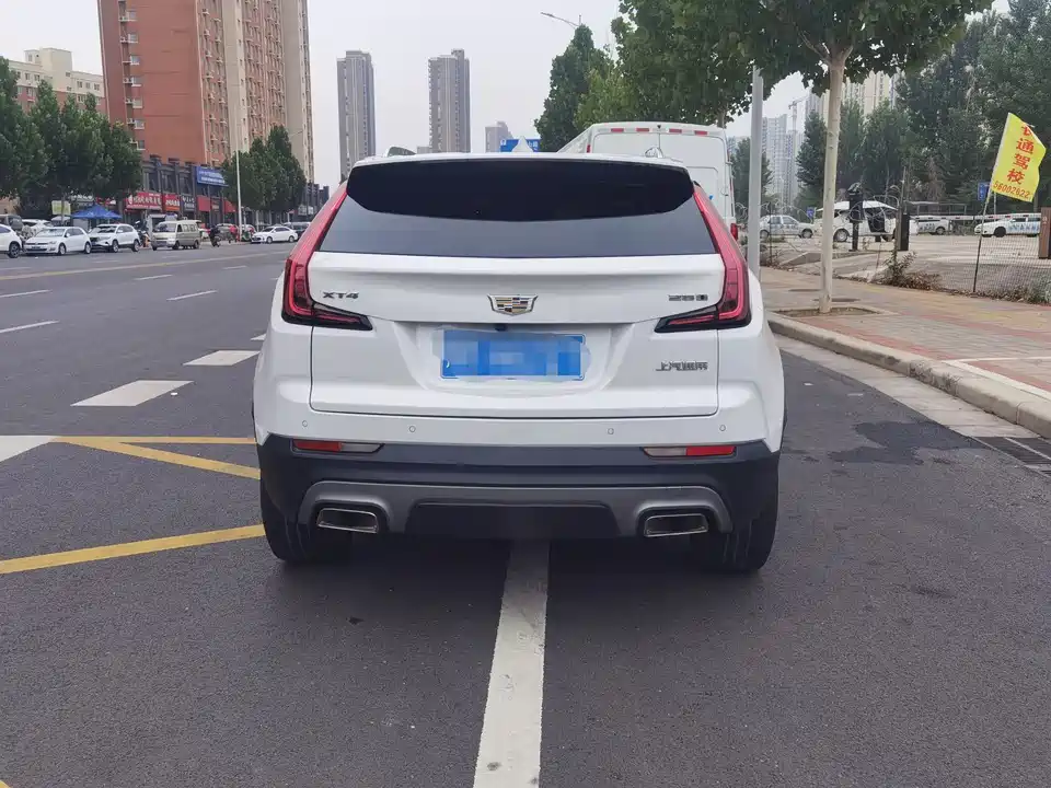 Cadillac XT4