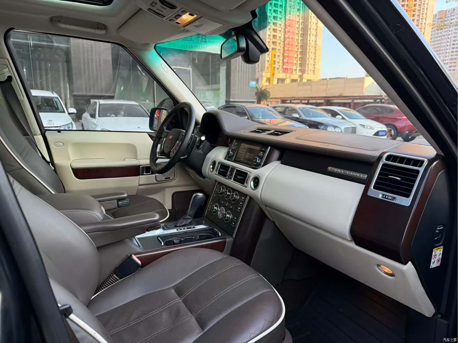Land Rover Range Rover, 2011 6